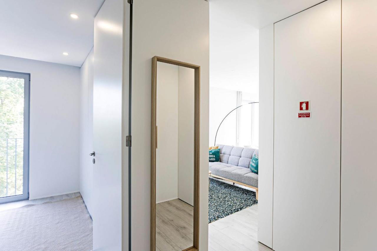 Stylish Flat W/ Gym & Parking By Lovelystay OOporto Extérieur photo